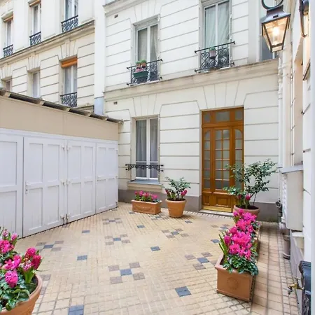 Daire Nice Apartment Near Champs-Elysees Ternes